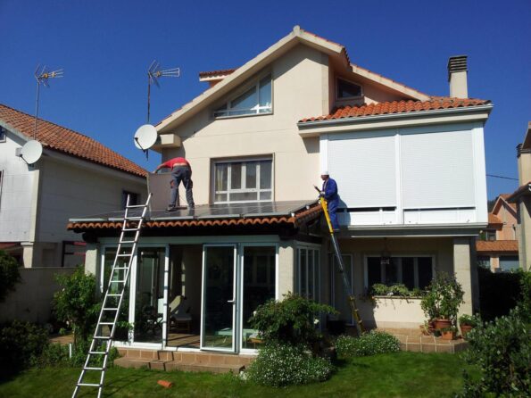 Instalación placas solares autoconsumo Santiago